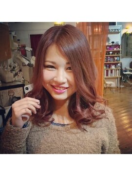 スナージーヘアーメイクス(SNAZZY HAIR MAKES) ベビーピンクボブ