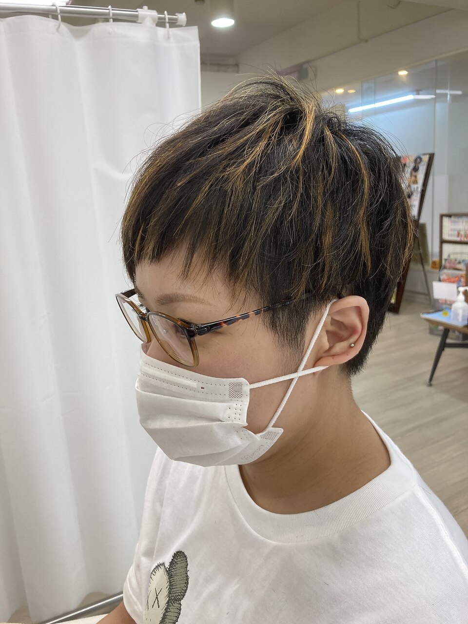 アシンメトリーショートウィッグ❤️黒髪メッシュショート✨ アシンメトリーショートウィッグ❤️黒髪メッシュショート