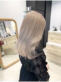 ホワイトベージュ