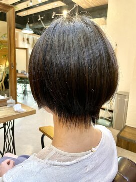 チリンバイロストシティー(Chillin by LOSTCITY) くびれショート髪質改善スクールカット白髪ぼかしハイライト