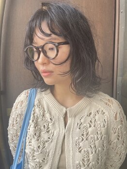 スウェイ(sway)の写真/【クセっぽいパーマからくるくるなパーマまでスタイリングが楽しくなるようにかけます！】
