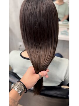 シエスタ バイ アンブルリュクス(siesta by amble luxe) 水素トリートメントでツヤ髪◎