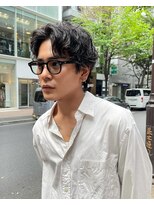 ベル 銀座並木通り店(Belle)&nbsp;伸ばし中の方必見！センターパートのニュアンスパーマ