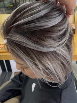 ヘアーグロウニコ(hair grow nico...)の写真/【大人女性の悩みを解決★】賢くキレイになれると評判！気になる白髪をカバーしながら旬色へ！