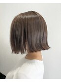 切りっぱなし外ハネボブ　モカベージュ