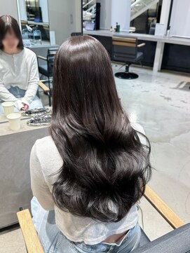 ブランコトレス 鏡島(BLANCO tres) レイヤーカット/透明感カラー/グレージュ