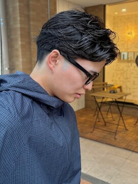 ヘアガーデン オフ(hair garden off) フェザーパーマ/テーパーフェード/大人毛流れパーマ/フェード