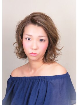 オフザリップヘアー(off the Lip hair) 【off the Lip hair / Lee】無造作外ハネボブ×ヌーディベージュ