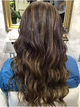 ヘアアンドリラックス ジョジョ(Hair&Relax JOJO) バレイヤージュカラー×ハイライト