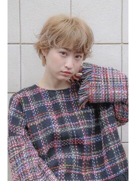 ブークル(boucle) 緩やかパーマのマッシュショート