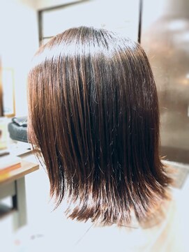 キャン 温品店(CAN) 【ＣＡＮ】大人女子におすすめ！切りっぱなし外ハネボブ