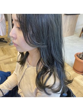 アルマヘアー(Alma hair by murasaki) ◎セミロングのオリーブグレージュ◎
