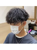 ウェーブ(WAVE)&nbsp;前下がりマッシュ×ツイストスパイラル/メンズパーマ