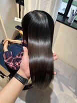 リラエ(Lyrae)&nbsp;縮毛矯正/髪質改善/美髪カラー/トリートメント【大阪/西梅田】