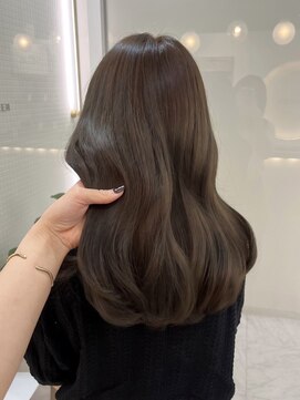 シア 綾瀬店(SHEER) 透明感オリーブベージュ