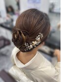 夜会巻きヘアアレンジ