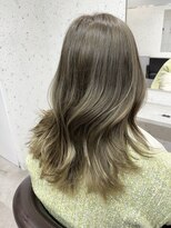 アデプト 北千住店(adept)&nbsp;【adept北千住エリスタイル】オリーブグレージュ×くびれヘア