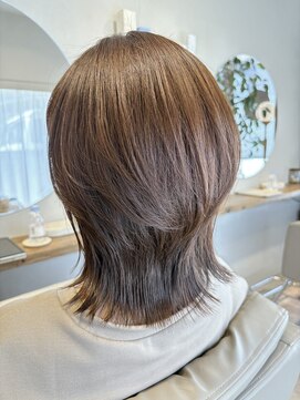 ジュアヘア(Jua hair) ナチュラル大人ウルフ