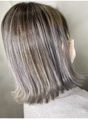 バレイヤージュ切りっぱなしボブイルミナカラーグレージュ堺東