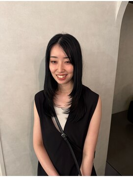 ユッカ 梅田(YUCCA) 【 YUCCA 】大人可愛い/レイヤーカット/ブルーブラック