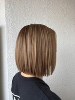 フッタ(Futta)&nbsp;ボブスタイル【切りっぱなし】【ダブルカラー】【西武新宿駅】