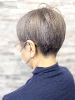 ヴィソップ(V.S.O.P)&nbsp;ベリーショートでも安心。痒みを抑えた白髪ぼかしカラーグレス