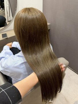 ルトワフクロマチ(Lutowa Fukuromachi) ダークパープル/ナチュラルショート/夏のヘアアレンジ/袋町