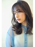 黒髮ことりベージュ毛先パーマ