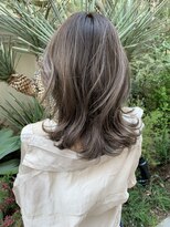 トルネード(TORNADO)&nbsp;ハイライトバレイヤージュレイヤーカット