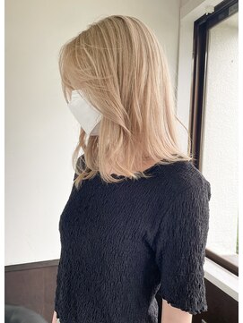 アン シュシュ(un chouchou) 韓国風抜きっぱなしブロンド