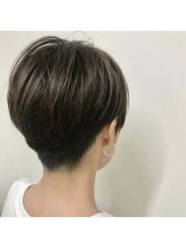 ボンドヘアー(Bond hair) “ツーブロック xマッシュショート”ベリーショート