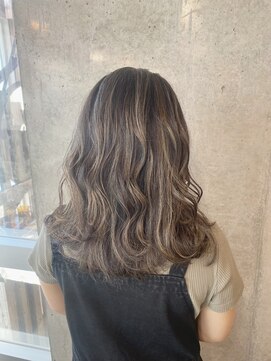 ゼロプラス(ZERO +) 筋感くっきり明るめベージュ