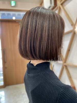 気軽に似合せヘアスタイルを相談できる、デザインサロン。