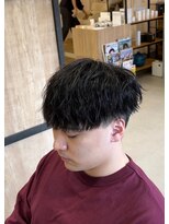 エッジ(EDGE)&nbsp;メンズツイストスパイラルパーマ刈り上げマッシュスタイル