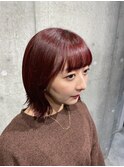 外はねボブ／顔まわりカット／暖色カラー／チェリーレッド