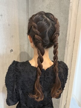 エイミー 伏見店(aemii) ネジネジツインヘア