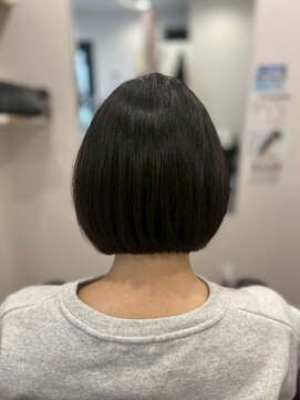 レーヴ(REVE) 首元すっきり。大人女性のための上品ミニボブ