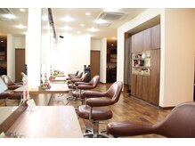 ヘアーミックス ニット(hair mix nitt)の雰囲気（ゆったりとした落ち着かのある店内）