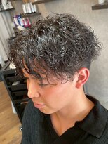 カミノケンキュウ toniko【トニコ】 【清潔感のある身だしなみ】メンズパーマ