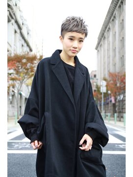 グラマシー アレックス(Gramercy alex) 無造作なカールが可愛いマッシュショート