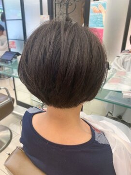 グランシュ 青葉台店(GranCieux) 丸みのあるショートボブ☆