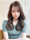 アフロート矢田菜津紀　20代30代髪型　薄め前髪　大人セミロング