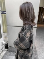 グランドライン(GRAND LINE)&nbsp;大人可愛い小顔くびれミディアムウルフ　ブルーシルバー