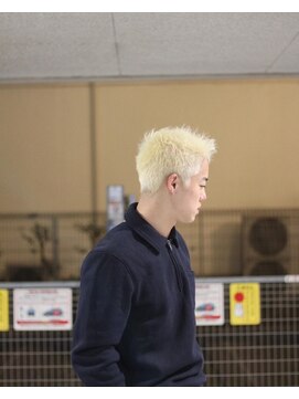 キングスマン トーキョー 国分寺(KINGSMAN TOKYO) アップバング/ツーブロック/スキンフェード[国分寺/国分寺駅]