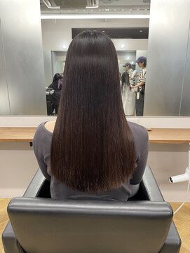 シカ 神戸三宮元町店(Cica) 縮毛矯正 美髪 三宮 神戸美容室 髪質改善 ストレート 元町