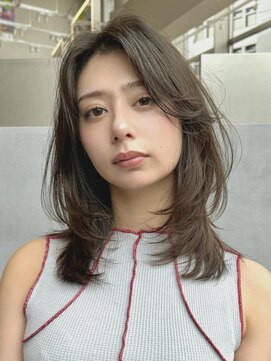 ミンクス 青山店(MINX) デザインカラーレイヤーカットウェットヘアオリーブベージュ