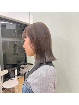 ユー(yew) ベージュカラー