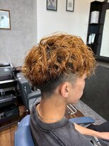 ヘアーワークス ボナ(HAIR WORKS bona.)&nbsp;個性派ハイトーン×スパイラルパーマ/メンズカット