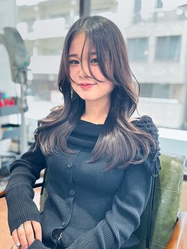 ヘア ライフ ワイレア(HAIR LIFE Wailea) MITSUI【大人センターパートくびれ巻き】