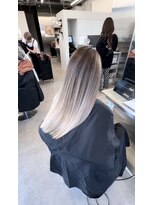 ラヴェ(LAWE.) シルバー系ブリーチ